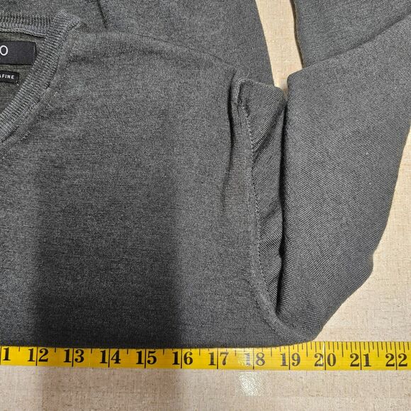 Mens Grey Merino Wool V Neck Sweater Business Casual Size M/L Read Description - Picture 8 of 10